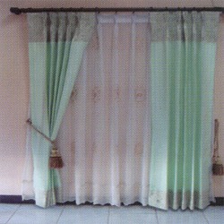 ม่านจีบรางโชว์