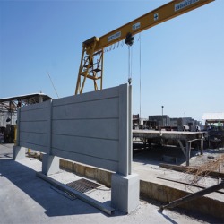 ผนังพรีคาสท์ (Precast Wall)