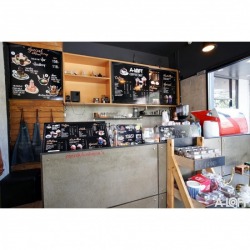 Cafe Bangsaen Near Burapha University