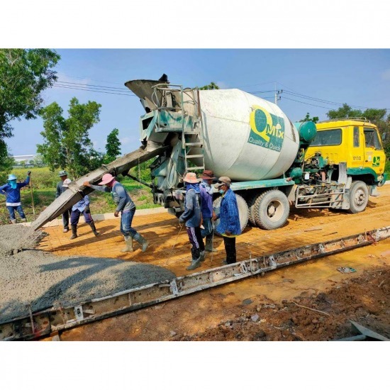 concrete slab, Prachinburi pour concrete Prachinburi  pour concrete Price  pouring concrete garage floors  pouring concrete on the soil  pouring plaster in front of the house  ready-mixed concrete Prachinburi  Planpun Prachinburi Province 