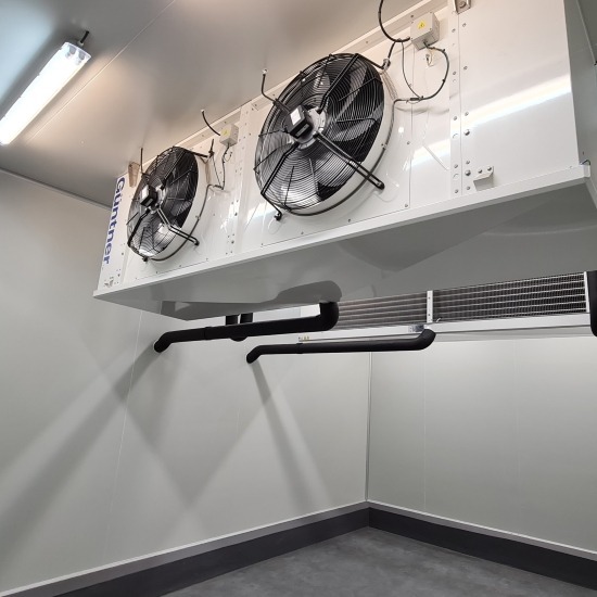 Air Blast Freezer Room (ห้องแช่แข็งลมเย็นจัด) ห้องเย็นและไลน์ผลิต  บริการรับสร้างห้องเย็น  รับติดตั้งห้องเย็น  Air Blast Freezer Room  ห้องแช่แข็งลมเย็นจัด 