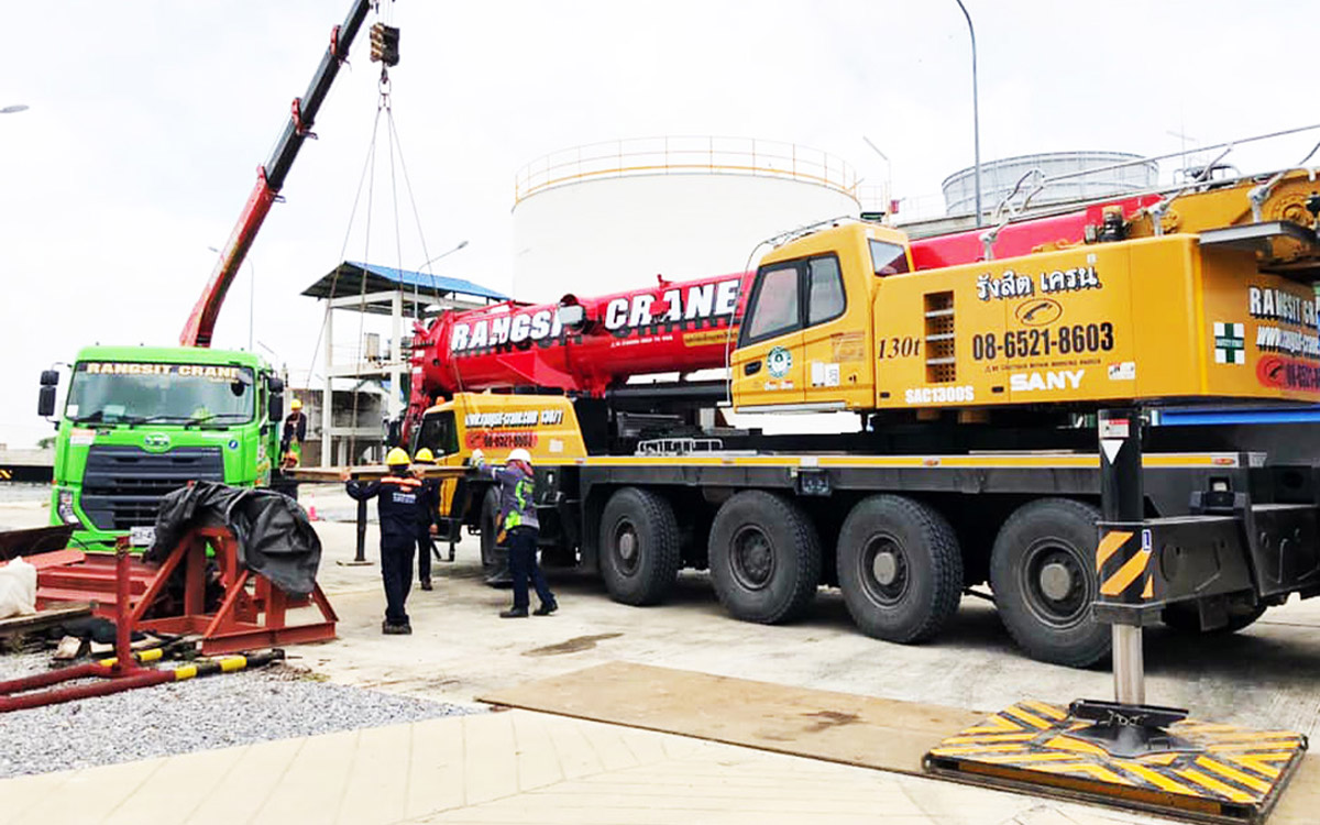 rangsit-crane-03 rangsit-crane-03